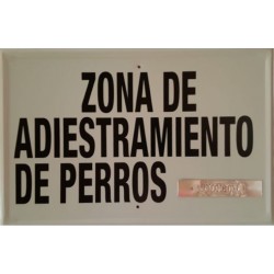 ZONA ADIESTRAMIENTO DE PERROS